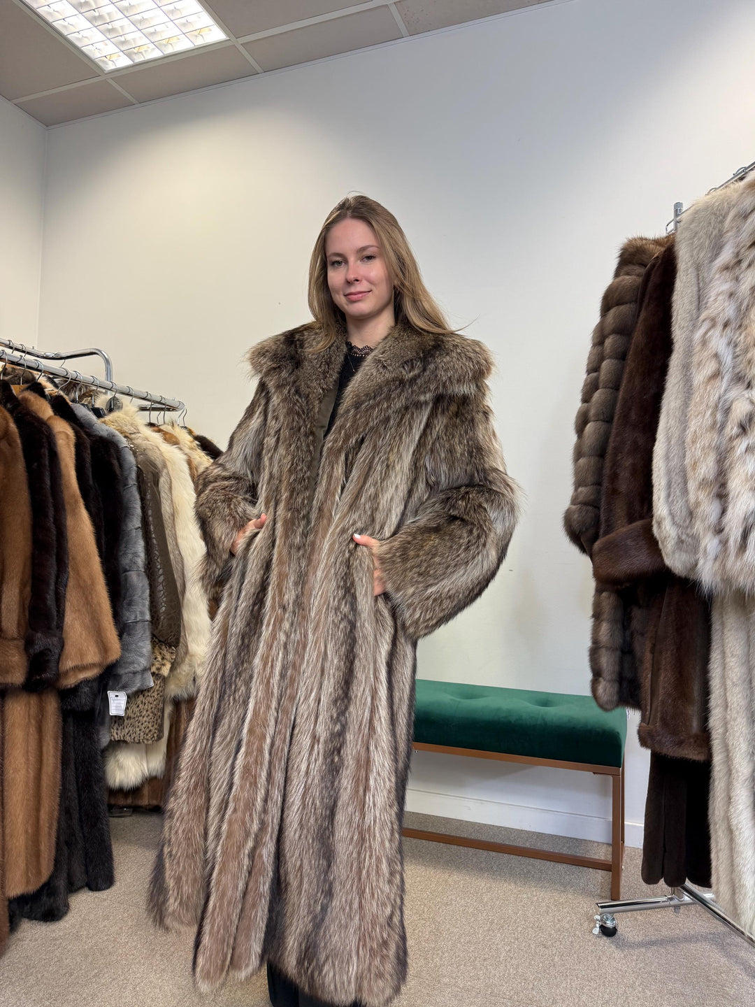 Raccoon Fur Coat, Large Size, Real Fur Coat, Raccoon Coat, Silver Raccoon Fur, Vintage Fur Coat, Soft Thick Raccoon Coat, Women's Fur Coat