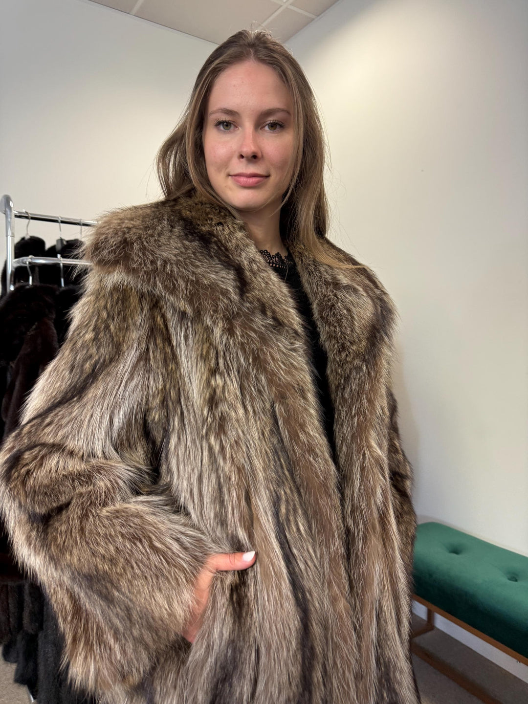 Raccoon Fur Coat, Large Size, Real Fur Coat, Raccoon Coat, Silver Raccoon Fur, Vintage Fur Coat, Soft Thick Raccoon Coat, Women's Fur Coat