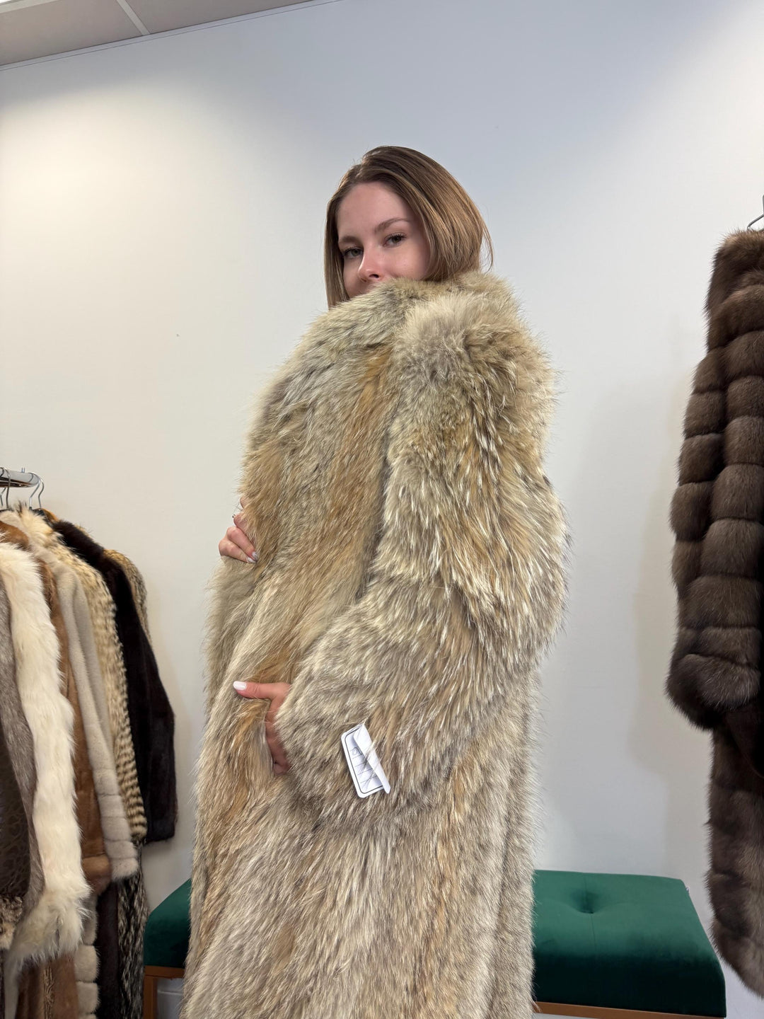 Long Coyote Fur Coat, Medium Size, Real Fur Coat, Fur Coat, Women's Fur Coat, Real Coyote Fur, Coyote Coat, Vintage Fur Coat, Long Fur Coat