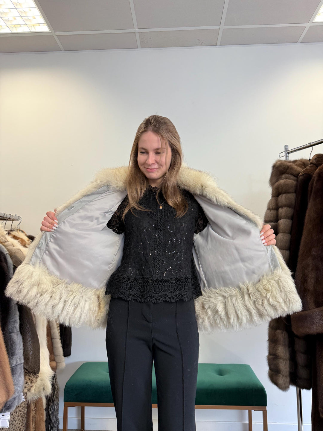 White Blue Fox Fur Jacket, Saga Fox Fur Jacket, Medium Size, Fur Jacket, Real Fox Fur, White Fox Fur Jacket, Vintage Fur Coat, Women's Coat