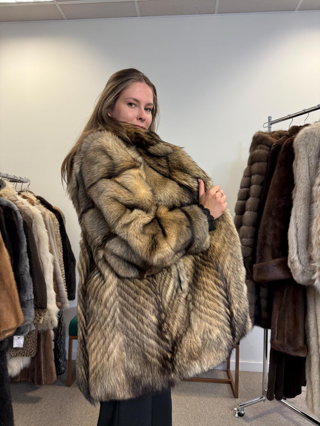 Coyote Fur Coat, Medium Size, Real Fur Coat, Fur Coat, Womens Fur Coat, Real Coyote Fur, Coyote Coat, Vintage Fur Coat, Women's Vintage Coat