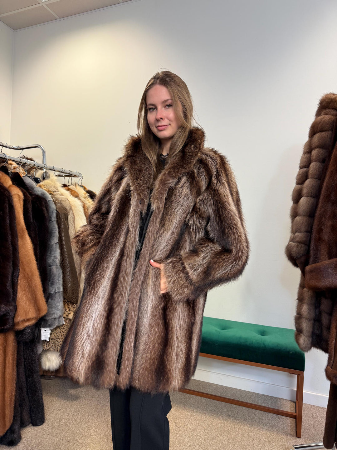 Raccoon Fur Coat, XL Size, Real Fur Coat, Raccoon Coat, Brown Raccoon Coat, Vintage Fur Coat, Soft Fur Coat, Women's coat, Real Raccoon Fur