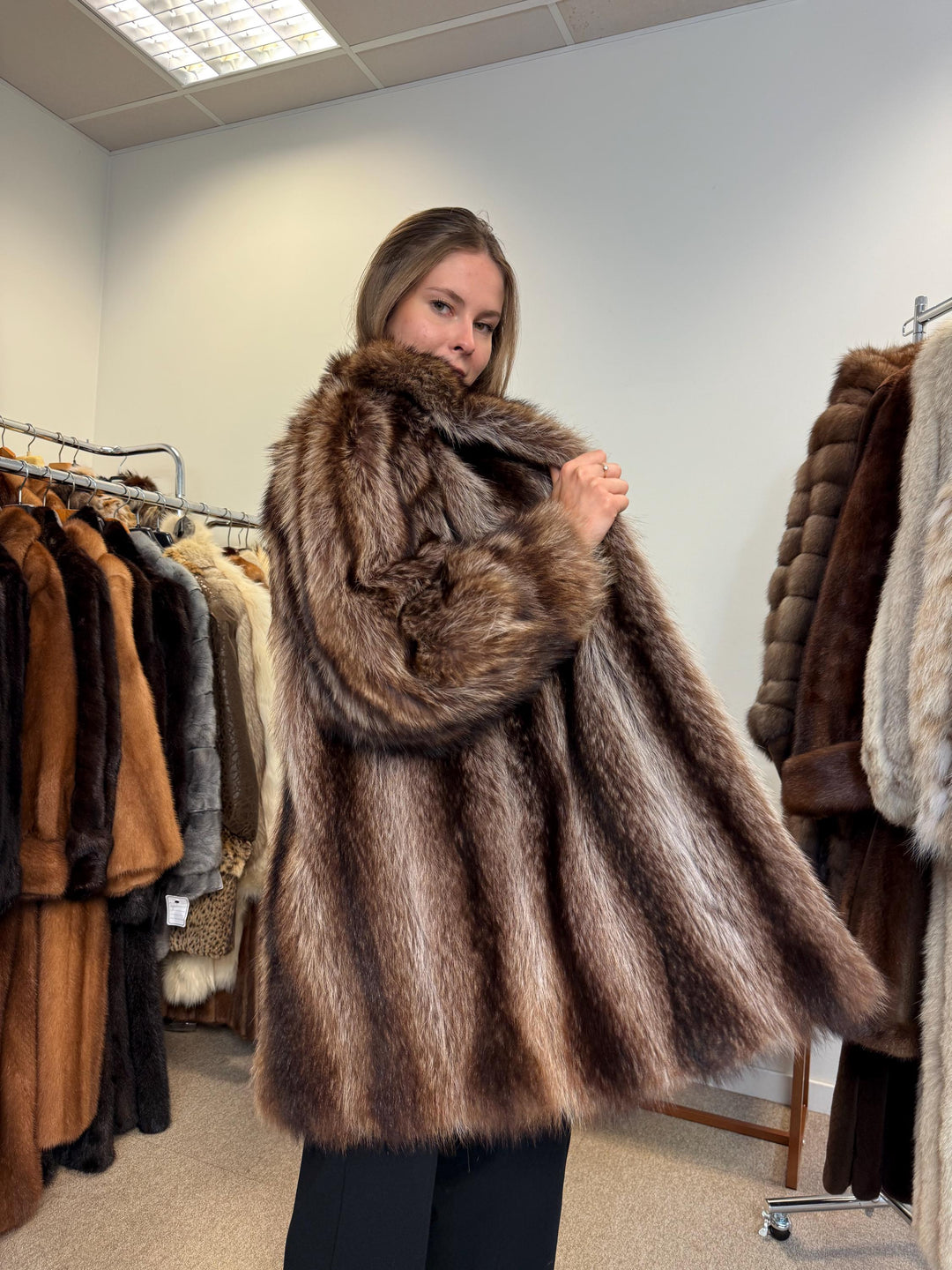 Raccoon Fur Coat, XL Size, Real Fur Coat, Raccoon Coat, Brown Raccoon Coat, Vintage Fur Coat, Soft Fur Coat, Women's coat, Real Raccoon Fur