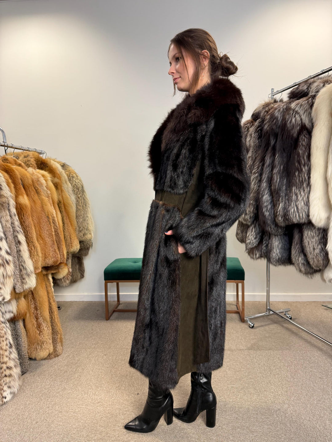 Mink Fur Coat with Fox Fur Collar, Medium Size, Mink Coat, Real Fur Coat, Fur Coats, Mink Fur Coat, Fox Fur Collar, Thick Mink Coat, Women's