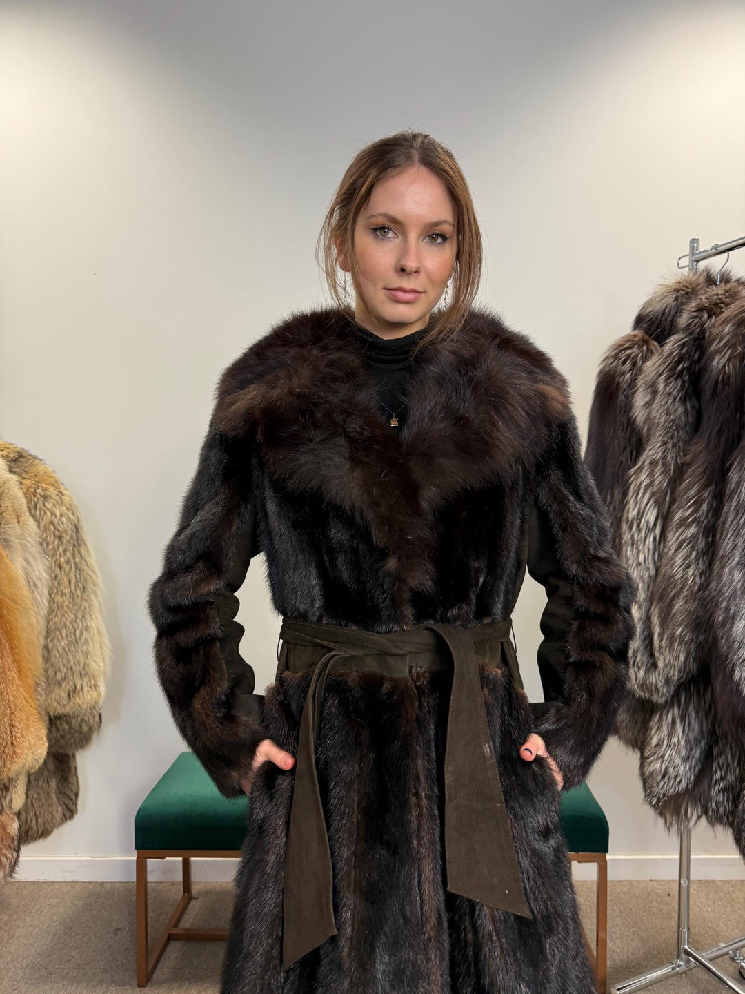 Mink Fur Coat with Fox Fur Collar, Medium Size, Mink Coat, Real Fur Coat, Fur Coats, Mink Fur Coat, Fox Fur Collar, Thick Mink Coat, Women's