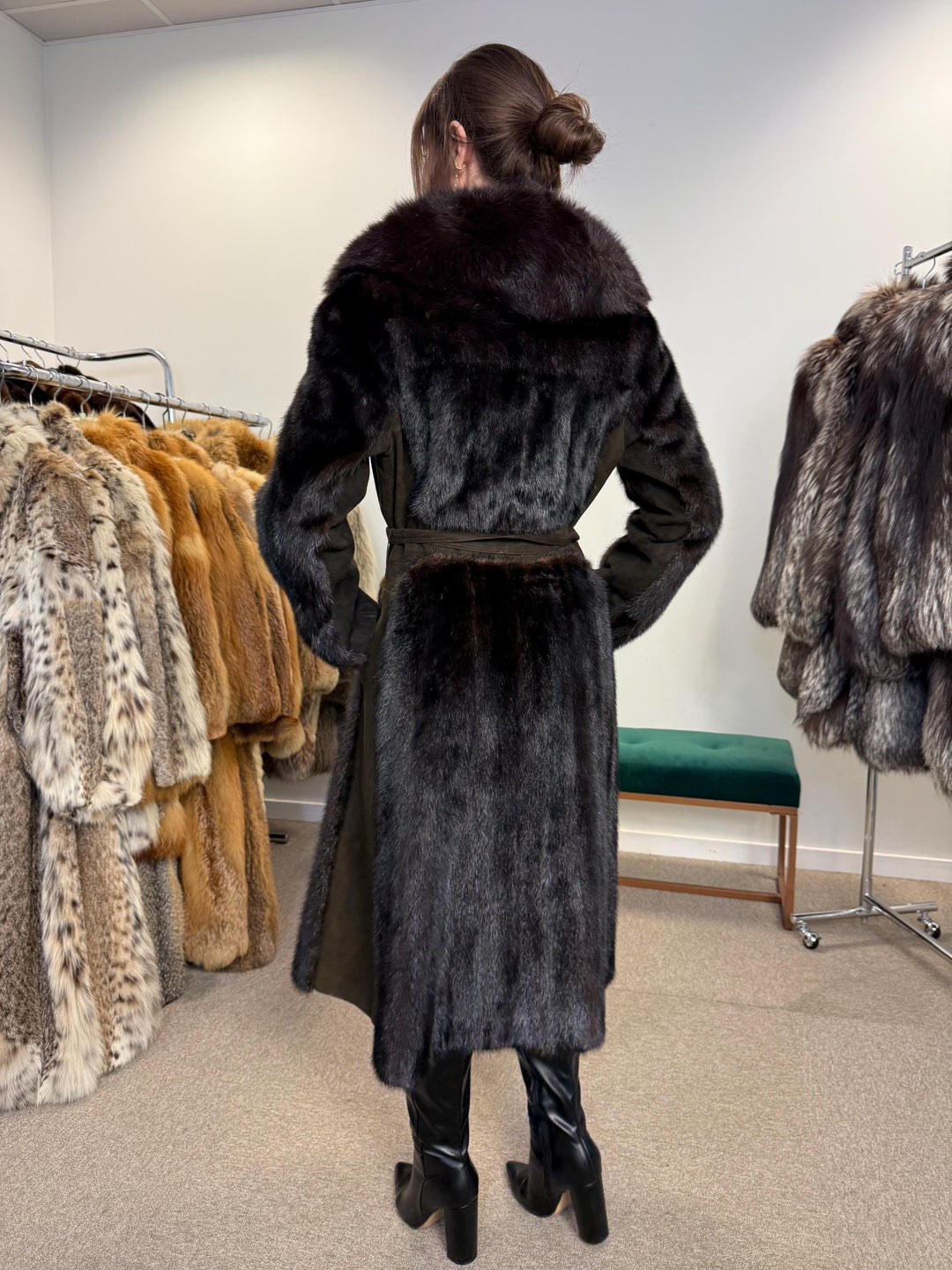 Mink Fur Coat with Fox Fur Collar, Medium Size, Mink Coat, Real Fur Coat, Fur Coats, Mink Fur Coat, Fox Fur Collar, Thick Mink Coat, Women's