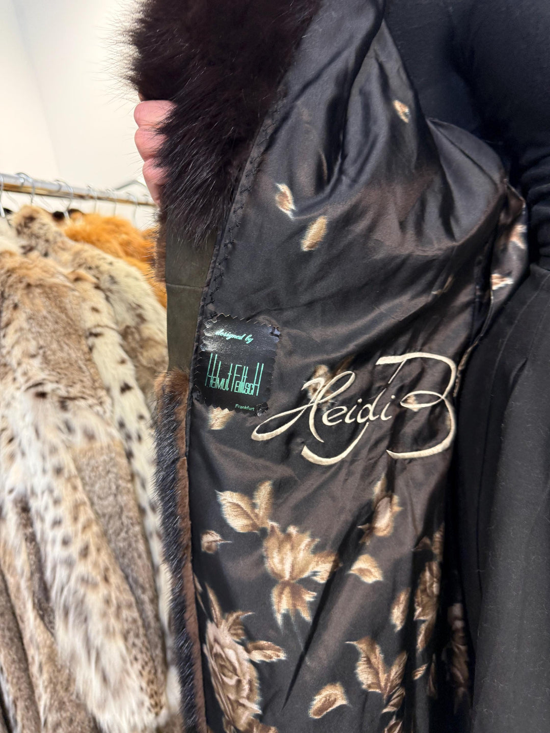 Mink Fur Coat with Fox Fur Collar, Medium Size, Mink Coat, Real Fur Coat, Fur Coats, Mink Fur Coat, Fox Fur Collar, Thick Mink Coat, Women's