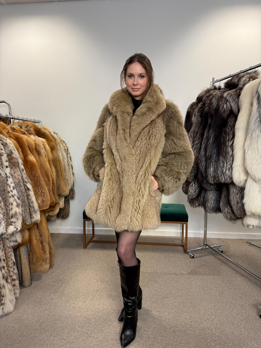 Fluffy Brown Fox Fur Coat, S/M Size, Women's Fur Coat, Real Fox Fur Coat, Vintage Fur Coat, Real Fur Jacket, Brown Fox Fur, Fluffy Fox Coat