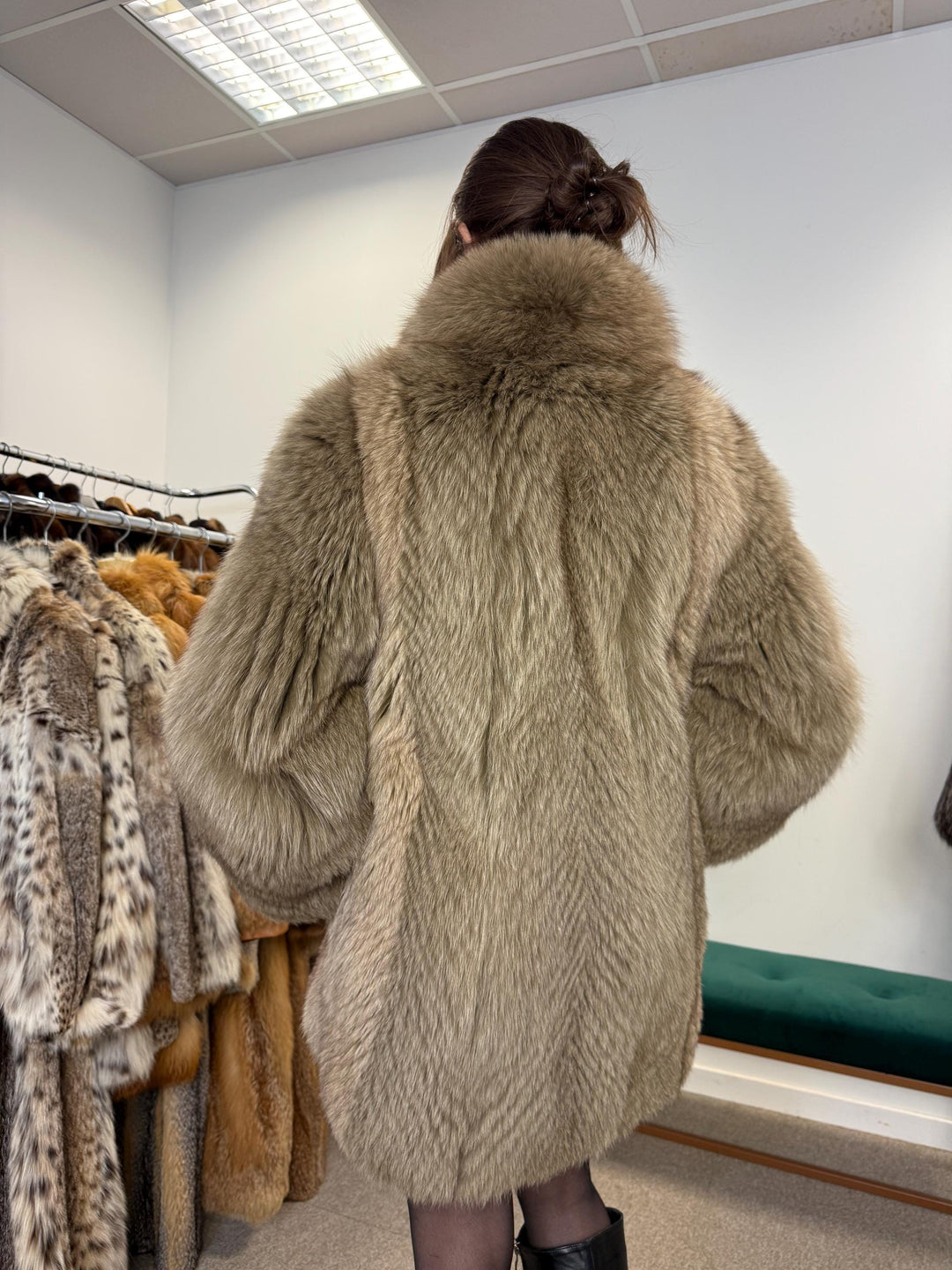 Fluffy Brown Fox Fur Coat, S/M Size, Women's Fur Coat, Real Fox Fur Coat, Vintage Fur Coat, Real Fur Jacket, Brown Fox Fur, Fluffy Fox Coat