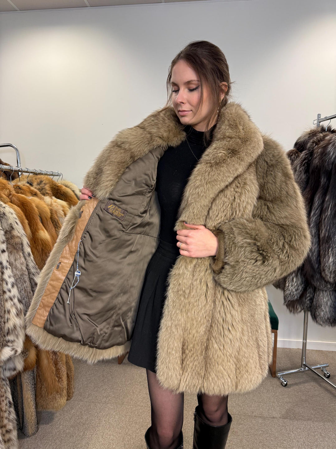 Fluffy Brown Fox Fur Coat, S/M Size, Women's Fur Coat, Real Fox Fur Coat, Vintage Fur Coat, Real Fur Jacket, Brown Fox Fur, Fluffy Fox Coat