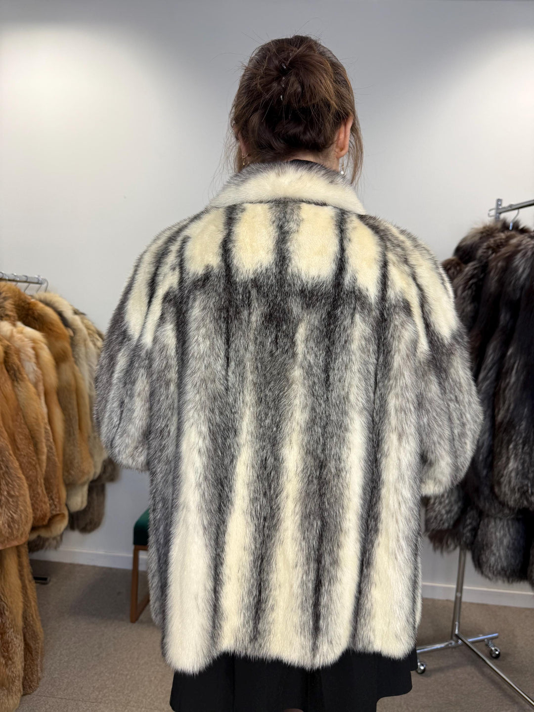 Cross Mink Jacket, Medium Size, Mink Fur Coat, White Mink Coat, Women's Fur Coat, Vintage Fur Coat, Real Fur Jacket, Cross Mink, Mink Jacket