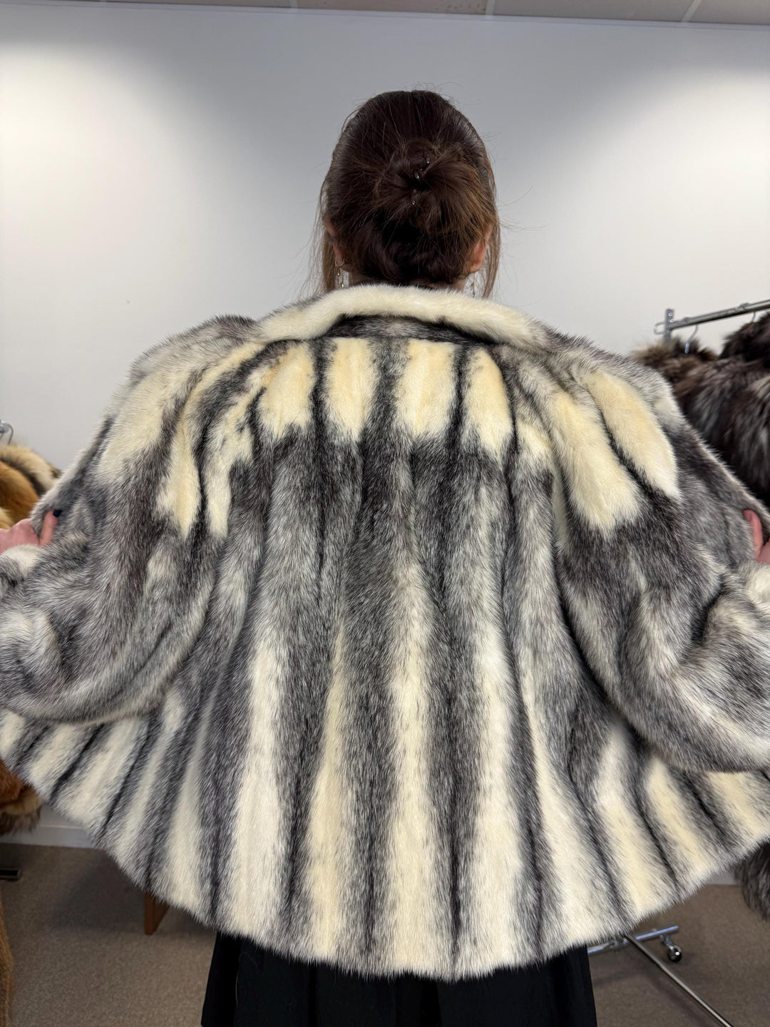 Cross Mink Jacket, Medium Size, Mink Fur Coat, White Mink Coat, Women's Fur Coat, Vintage Fur Coat, Real Fur Jacket, Cross Mink, Mink Jacket