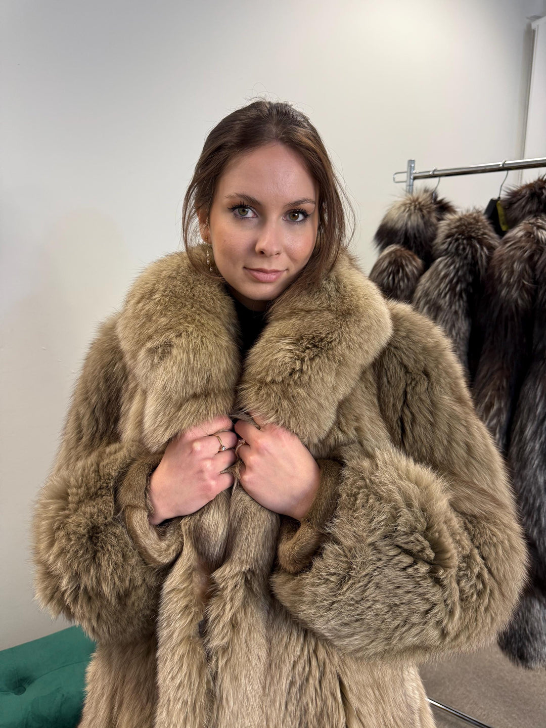 Fluffy Brown Fox Fur Coat, S/M Size, Women's Fur Coat, Real Fox Fur Coat, Vintage Fur Coat, Real Fur Jacket, Brown Fox Fur, Fluffy Fox Coat