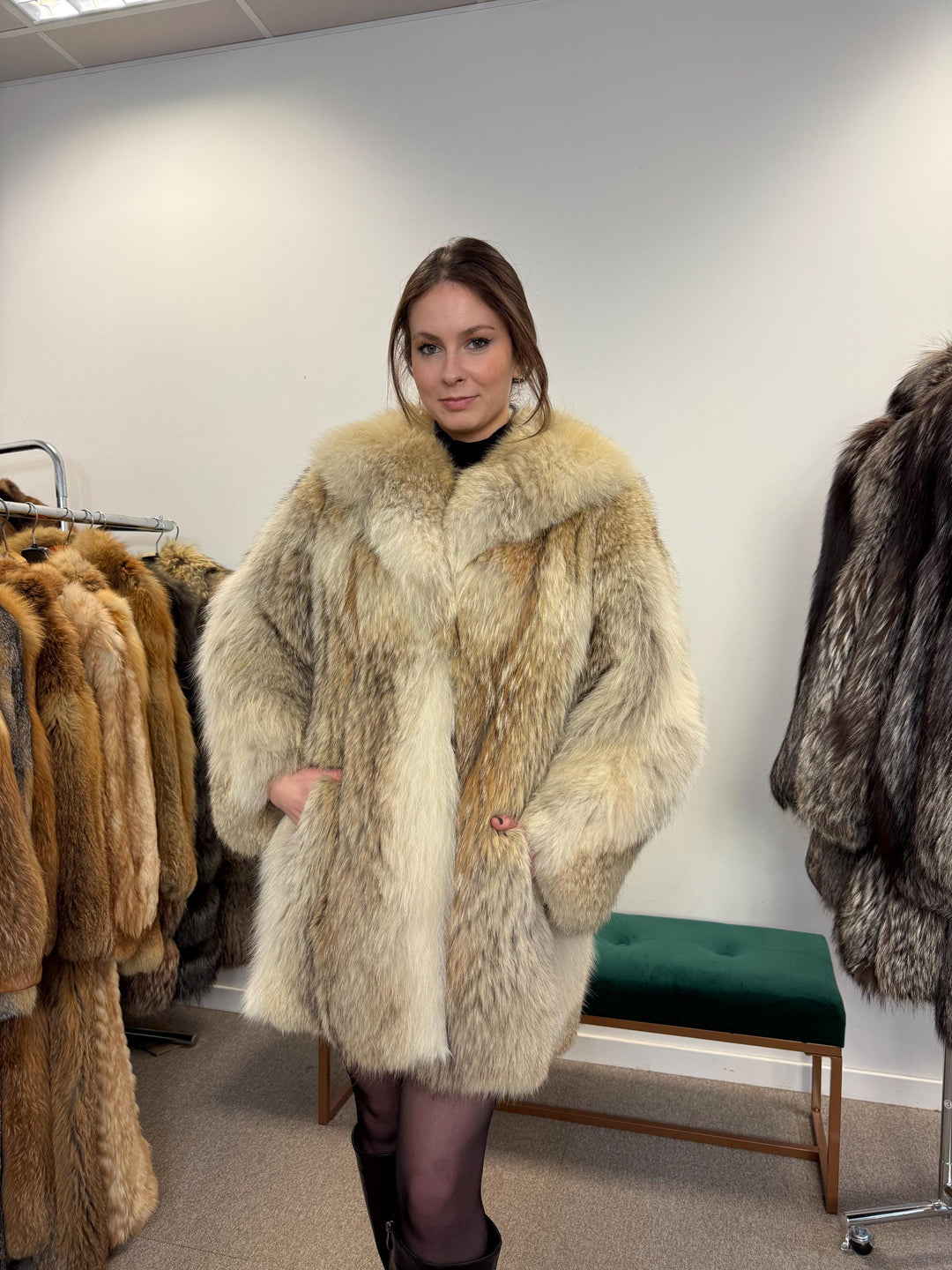 Coyote Fur Coat, Medium Size, Women's Fur Coat, Real Coyote Fur Coat, Coyote Coat Women, Vintage Fur Coat, Coyote Fur Coat, Real Fur Coat
