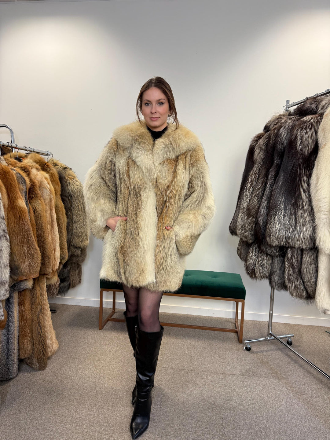 Coyote Fur Coat, Medium Size, Women's Fur Coat, Real Coyote Fur Coat, Coyote Coat Women, Vintage Fur Coat, Coyote Fur Coat, Real Fur Coat