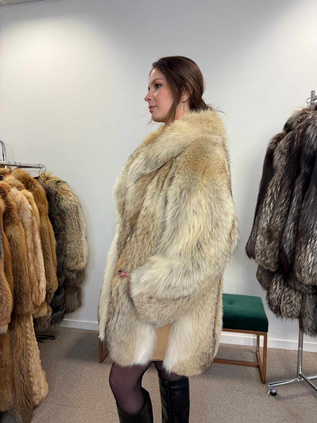 Coyote Fur Coat, Medium Size, Women's Fur Coat, Real Coyote Fur Coat, Coyote Coat Women, Vintage Fur Coat, Coyote Fur Coat, Real Fur Coat