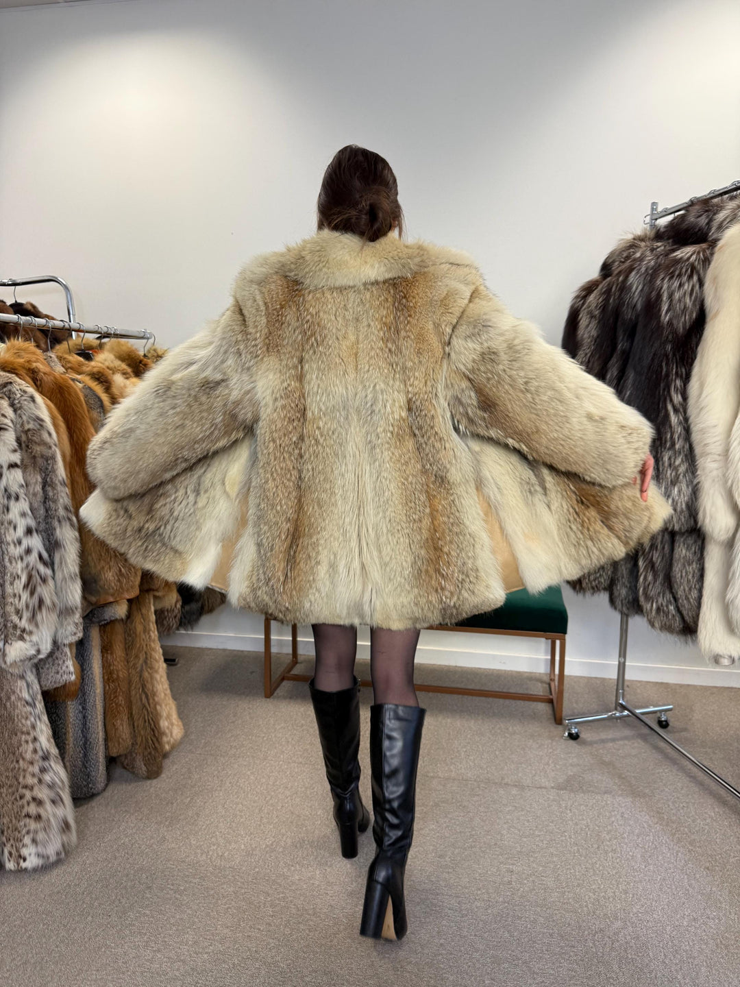 Coyote Fur Coat, Medium Size, Women's Fur Coat, Real Coyote Fur Coat, Coyote Coat Women, Vintage Fur Coat, Coyote Fur Coat, Real Fur Coat