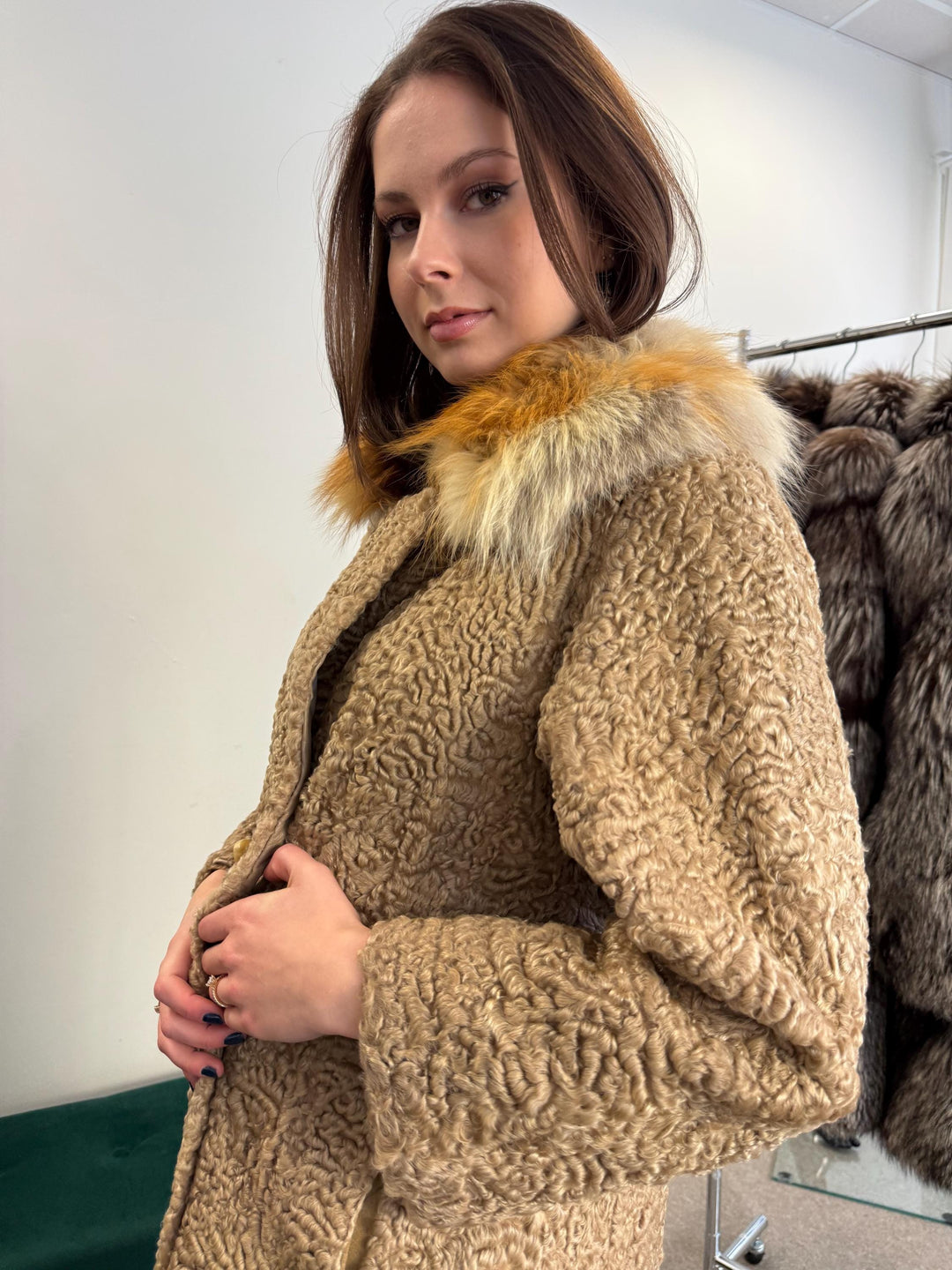 Beige Astrakhan Fur Coat, Small Size, Women's Fur Coat, Red Fox Fur Collar, Real Astrakhan Fur, Real Fur Coat, Vintage Fur Coat, Thick Fur