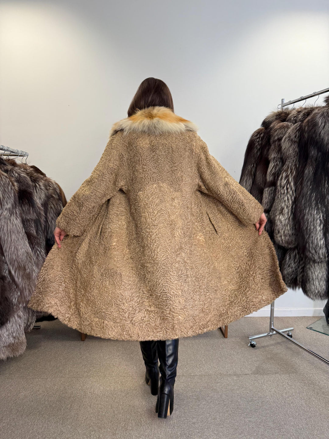 Beige Astrakhan Fur Coat, Small Size, Women's Fur Coat, Red Fox Fur Collar, Real Astrakhan Fur, Real Fur Coat, Vintage Fur Coat, Thick Fur