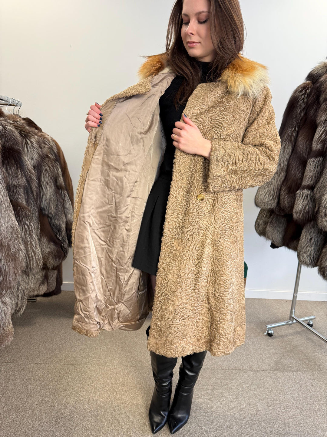 Beige Astrakhan Fur Coat, Small Size, Women's Fur Coat, Red Fox Fur Collar, Real Astrakhan Fur, Real Fur Coat, Vintage Fur Coat, Thick Fur