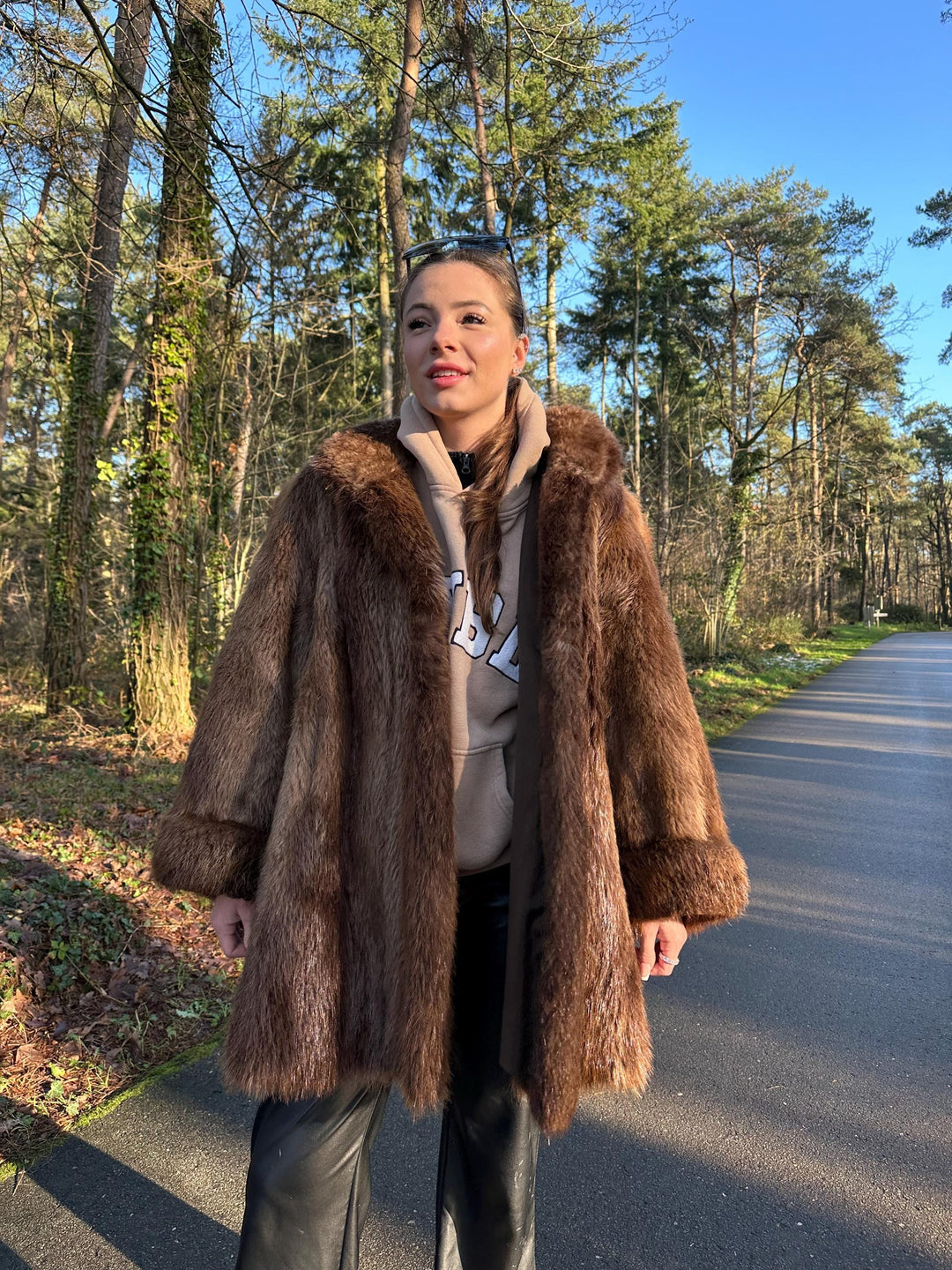 Beaver Fur Coat, XXL/3XL Size, Oversized Style, Light Brown Color, Thick and Luxurious Fur, Excellent Condition, Warm Women's Outerwear, Fur