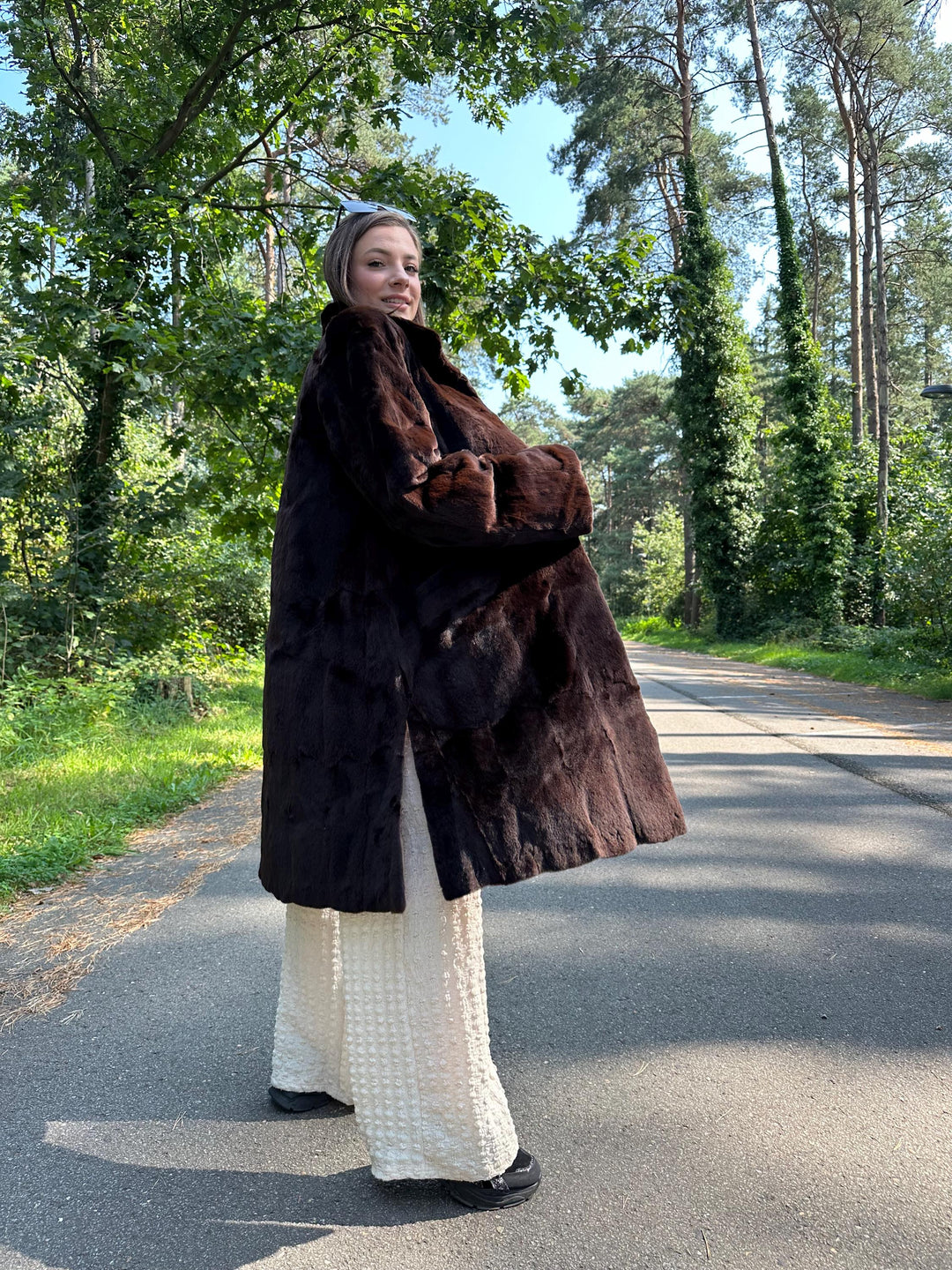 Light Sheared Rabbit Fur Coat, XL Size, Super Soft & Luxurious Fur Coat, Rich Brown Color, Perfect for Warmth and Elegant Style, Rabbit Fur