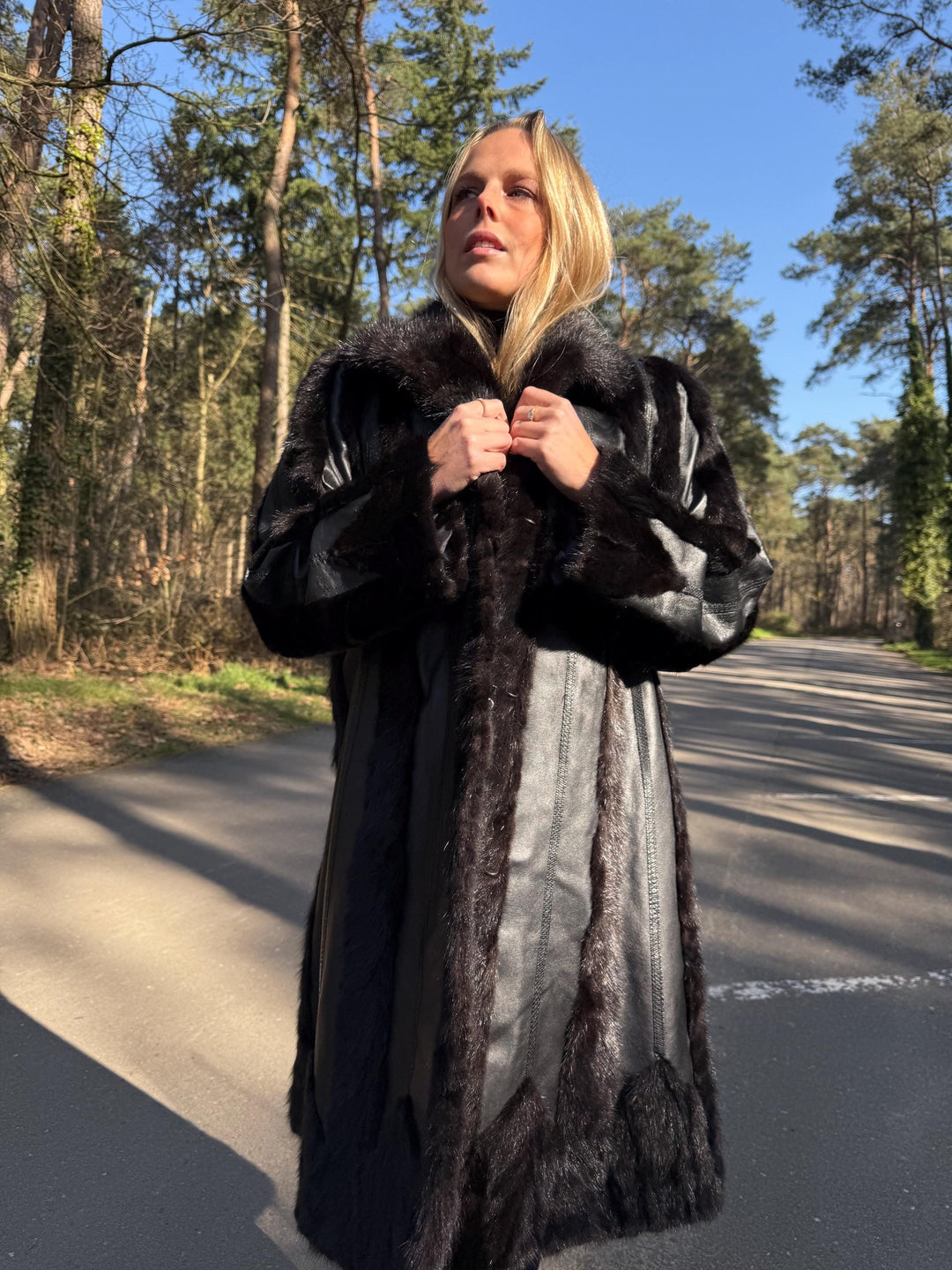 Mink and Leather Fur Coat, XL Size, Vintage Fur Coat, Black Mink Coat, Women Fur Coat, Mink Fur, Real Fur Coat, Leather Coat, Mink Coat