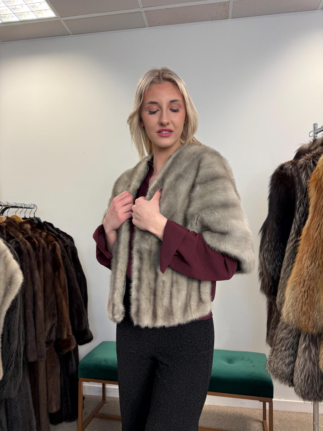 Grey Mink Fur Stole, One Size - XL, Long Elegant Stole, Soft and Luxurious, Perfect Shiny Fur, Classic Vintage Style, Real Mink Fur Stole