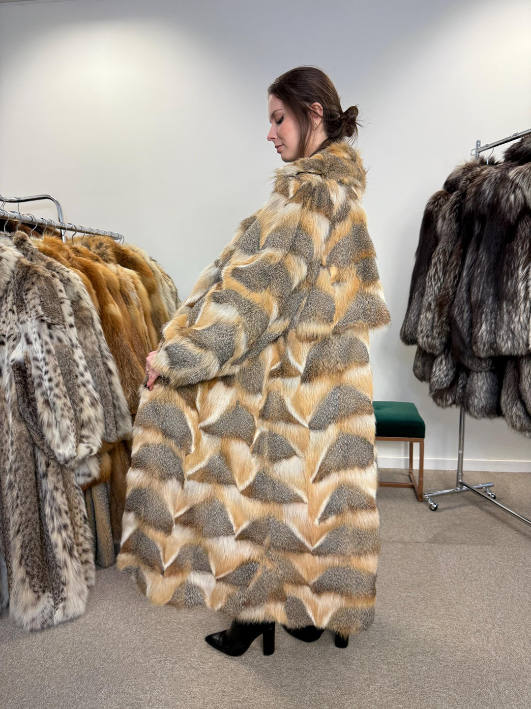 Luxury Fox Fur Coat, XL Size, Grey Fox Coat, Vintage Fur Coat, Full-Length Coat, Grey Fox Fur, Soft Fur, Women's Fur Coat, Real Fox Fur Coat