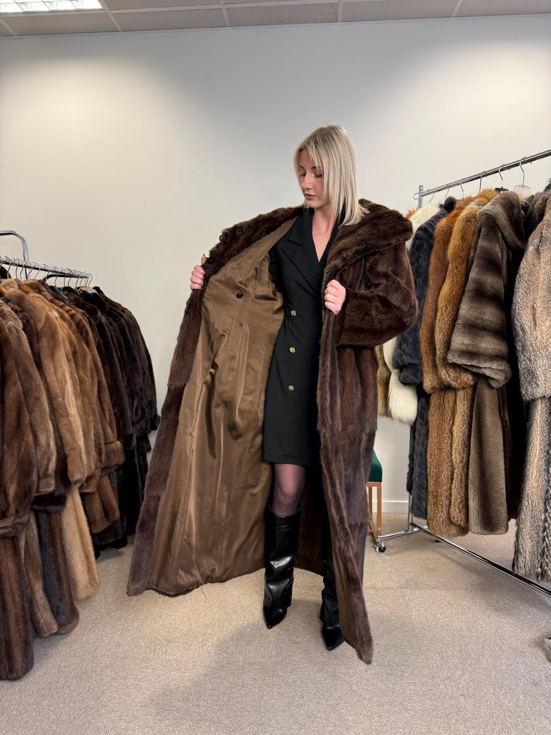 Brown Weasel Coat, Medium Size, Extra Full Length Coat, Real Weasel Fur Coat, Weasel Coat Women, Vintage Fur Coat, Full-Length Coat, Coats