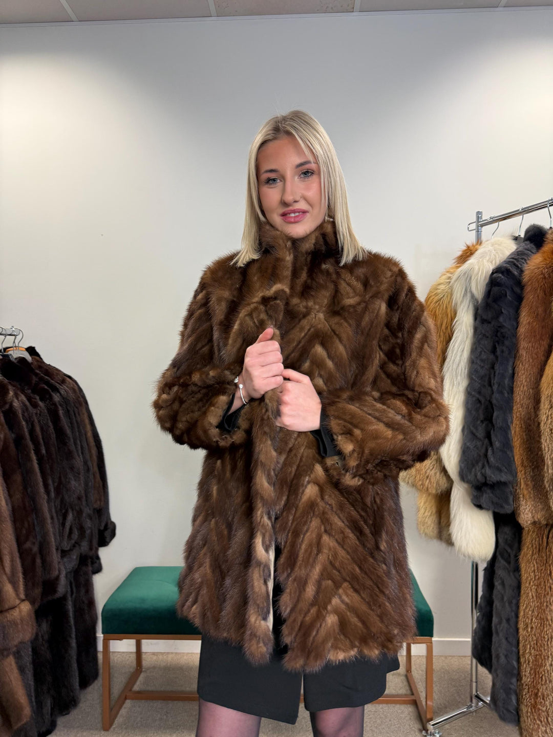 Vintage Mink Fur Jacket, Medium Size, Mink Jacket, Real Fur Jacket, Fur Coats, Mink Fur, Brown Mink, Cross Mink, Fur Jacket Mink, Brown Fur