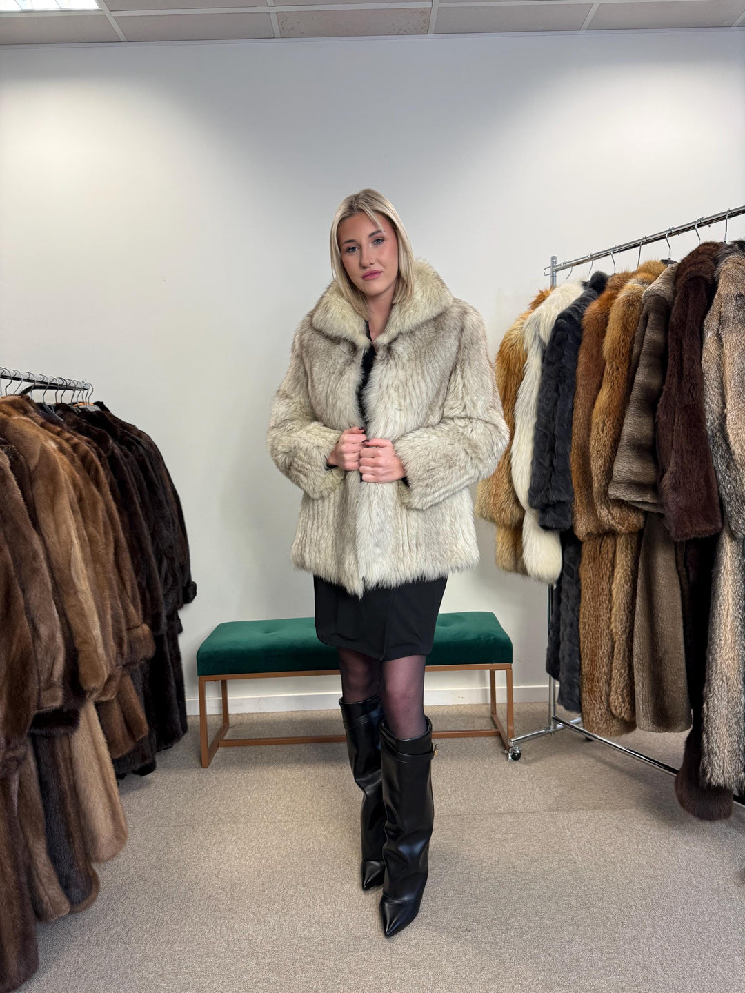 White Fox Fur Jacket, XS/S Size, Real White Fox Fur, Soft Fur Coat, Fox Fur Coat, Real Polar Fox Fur, Real Fur Coat, Cross Fox Coat, Fox Fur