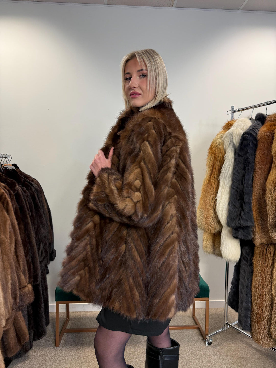 Vintage Mink Fur Jacket, Medium Size, Mink Jacket, Real Fur Jacket, Fur Coats, Mink Fur, Brown Mink, Cross Mink, Fur Jacket Mink, Brown Fur