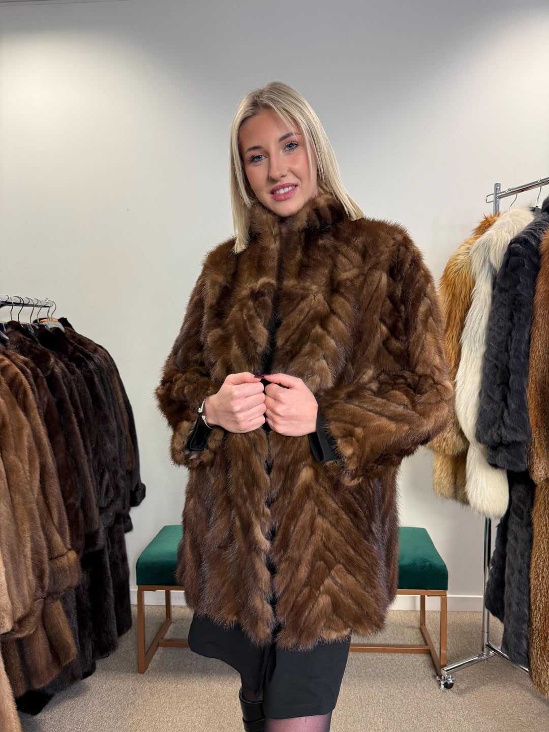 Vintage Mink Fur Jacket, Medium Size, Mink Jacket, Real Fur Jacket, Fur Coats, Mink Fur, Brown Mink, Cross Mink, Fur Jacket Mink, Brown Fur