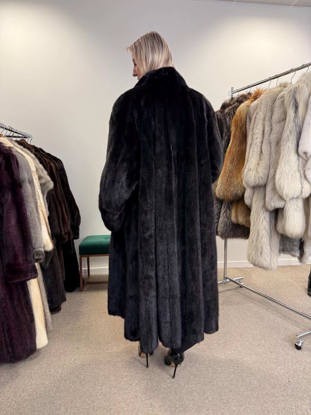 Black Mink Fur Coat, 3XL Size, Mink Fur Coat, Fur Coat, Excellent Fur Coat, Mink Coat Black, Real Fur Coat, Fur Coat Mink, Black Mink Coat
