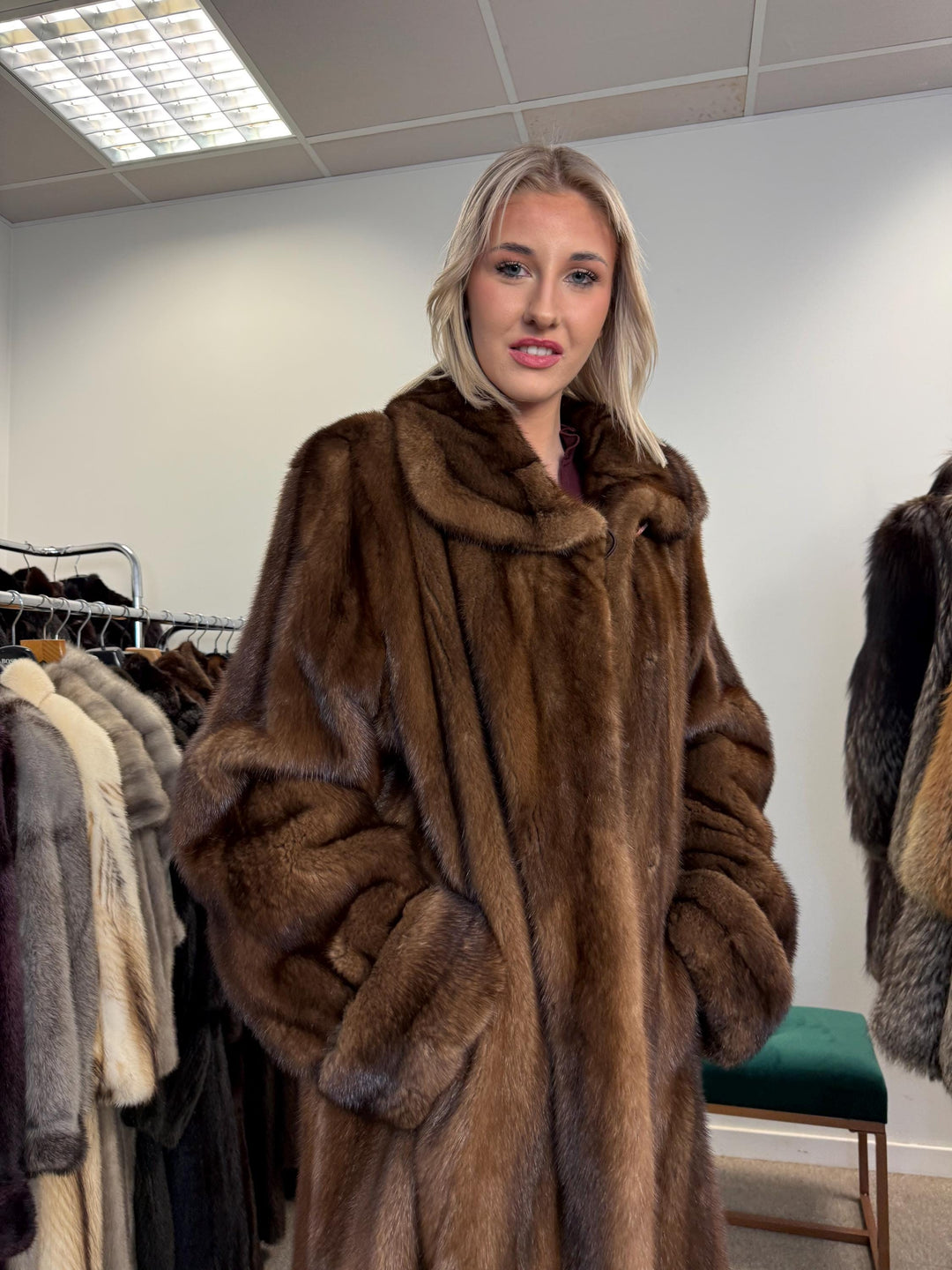 Soft Brown Mink Fur Coat, 3XL Size, Demi-Buff Fur Coat, Women's Fur Coat, Vintage Fur Coat, Real Fur Coat, Real Mink Coat, Mink Coat Brown