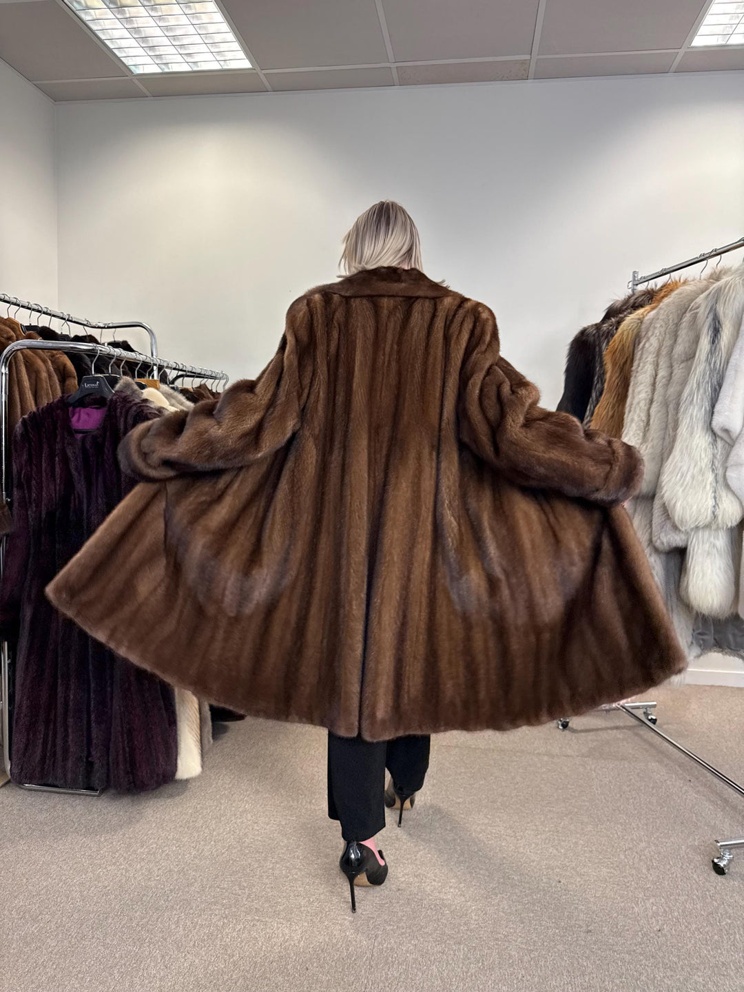 Soft Brown Mink Fur Coat, 3XL Size, Demi-Buff Fur Coat, Women's Fur Coat, Vintage Fur Coat, Real Fur Coat, Real Mink Coat, Mink Coat Brown