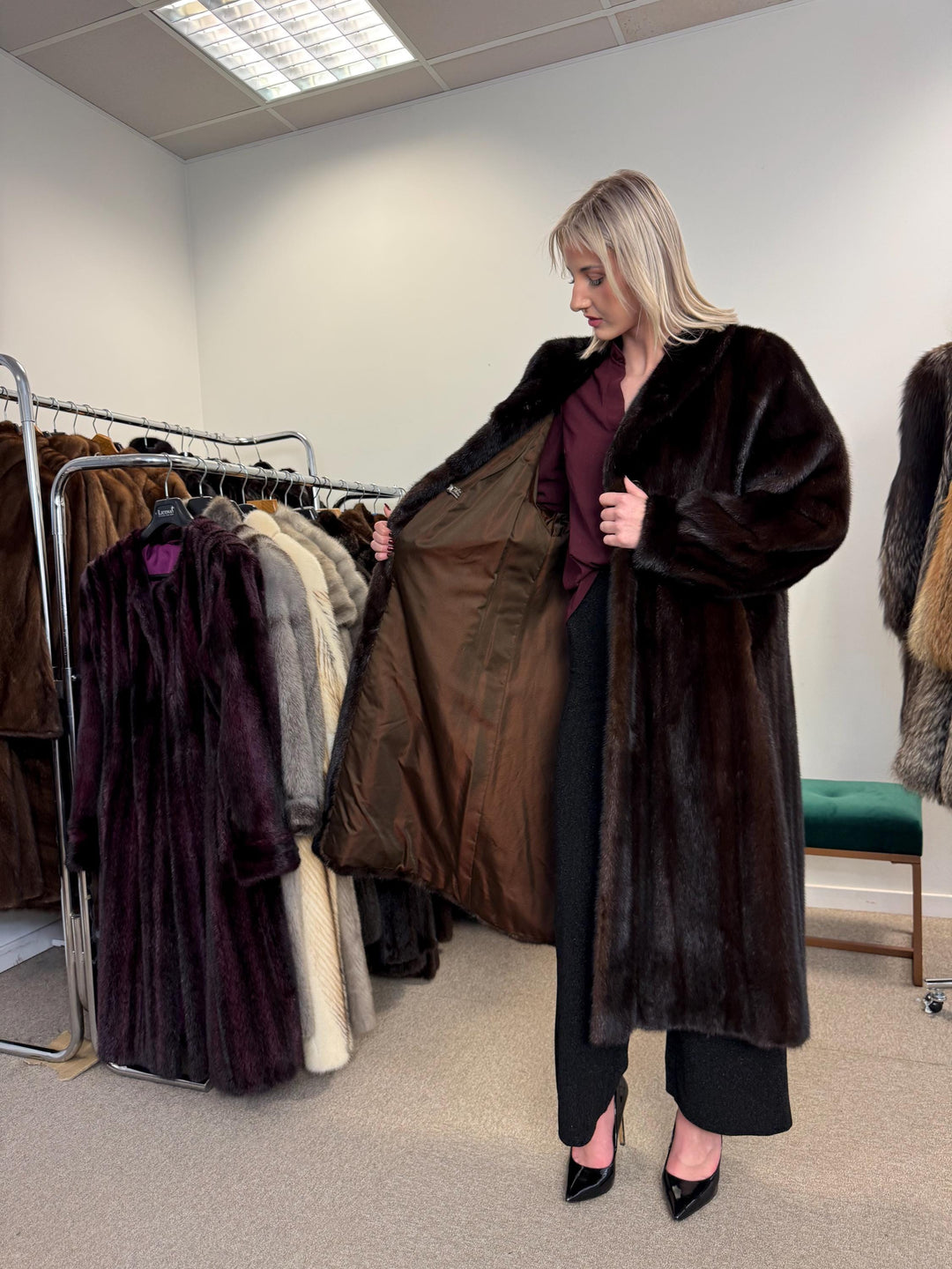 Long Brown Mink Coat, XL Size, Luxury Fur Coat, Real Fur Coat, Full-Length Mink Fur Coat, Brown Mink Fur, Vintage Fur Coat, Women's Fur Coat