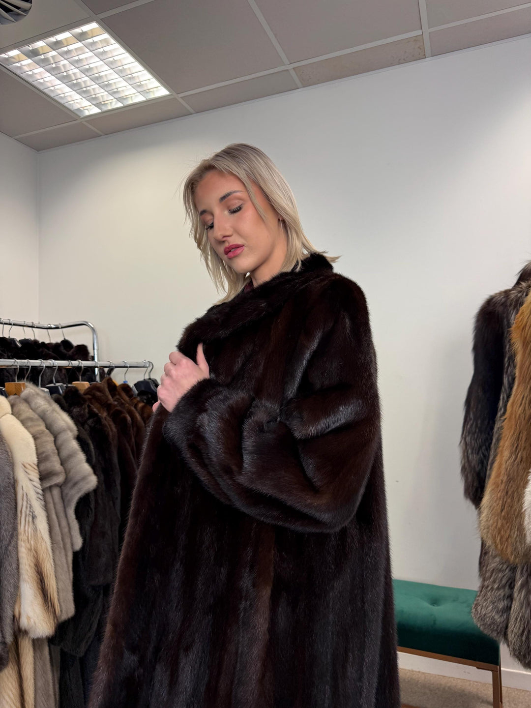 Long Brown Mink Coat, XL Size, Luxury Fur Coat, Real Fur Coat, Full-Length Mink Fur Coat, Brown Mink Fur, Vintage Fur Coat, Women's Fur Coat