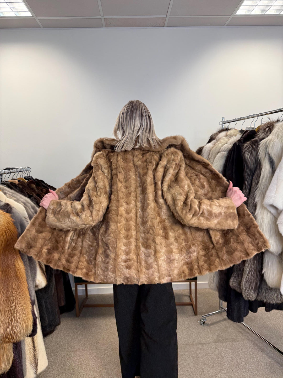 Pastel Mink Fur Jacket, Medium Size, Mink Coat, Real Fur Coat, Fur Coats, Mink Fur, Pastel Mink, Fur, Fur Jacket Mink, Light Brown Fur Coat