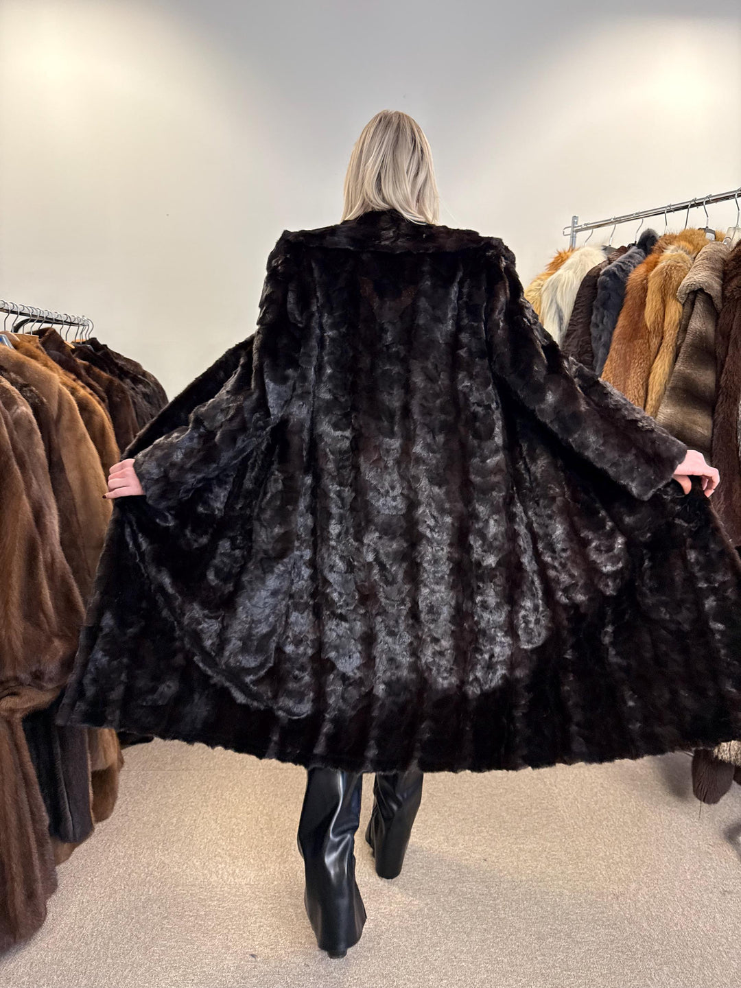 Brown Mink Fur Coat, L/XL Size, Mink Coat, Real Fur Coat, Fur Coat Mink, Selected Mink Coat, Fur Coats, Mink Fur Coat, Brown Mink, Long Coat