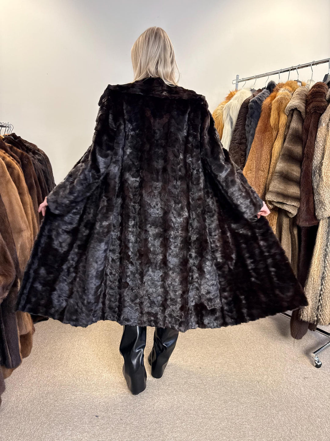 Brown Mink Fur Coat, L/XL Size, Mink Coat, Real Fur Coat, Fur Coat Mink, Selected Mink Coat, Fur Coats, Mink Fur Coat, Brown Mink, Long Coat