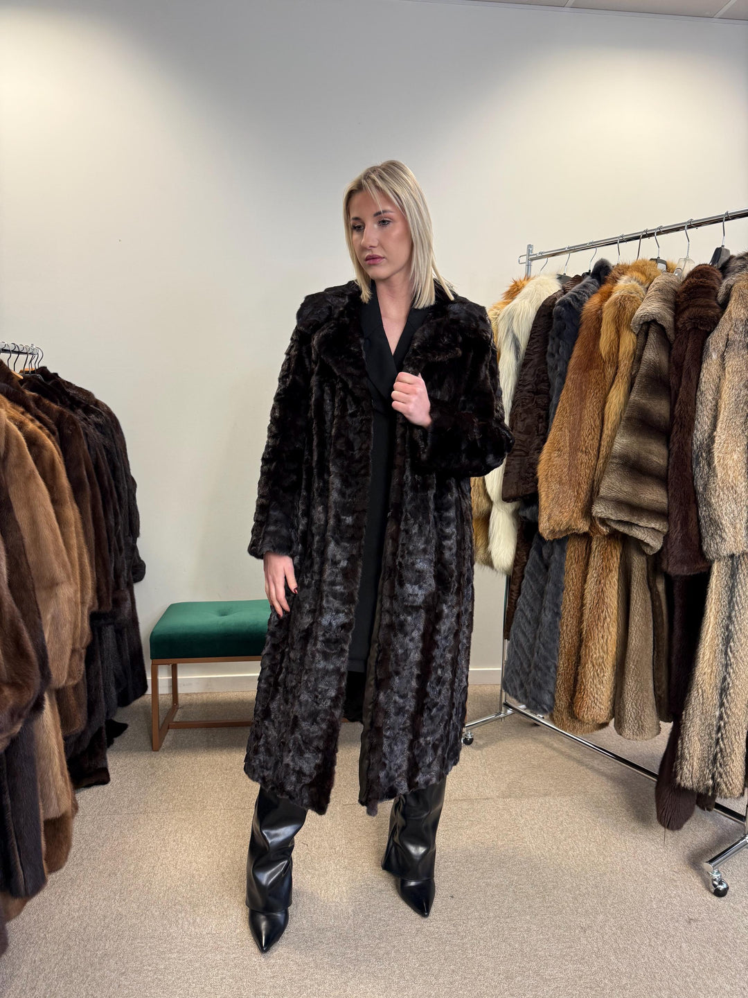 Brown Mink Fur Coat, L/XL Size, Mink Coat, Real Fur Coat, Fur Coat Mink, Selected Mink Coat, Fur Coats, Mink Fur Coat, Brown Mink, Long Coat