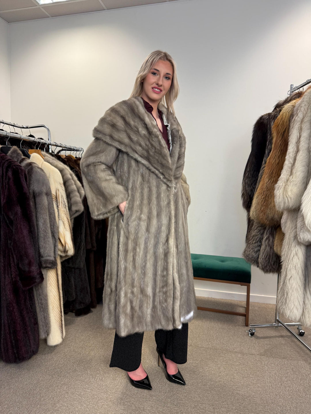 Grey Mink Fur Coat, XL Size, Luxury Fur Coat, Long Fur Coat, Real Mink Fur, Vintage Fur Coat, Women's Fur Coat, Grey Fur Coat, Fur Coat Mink