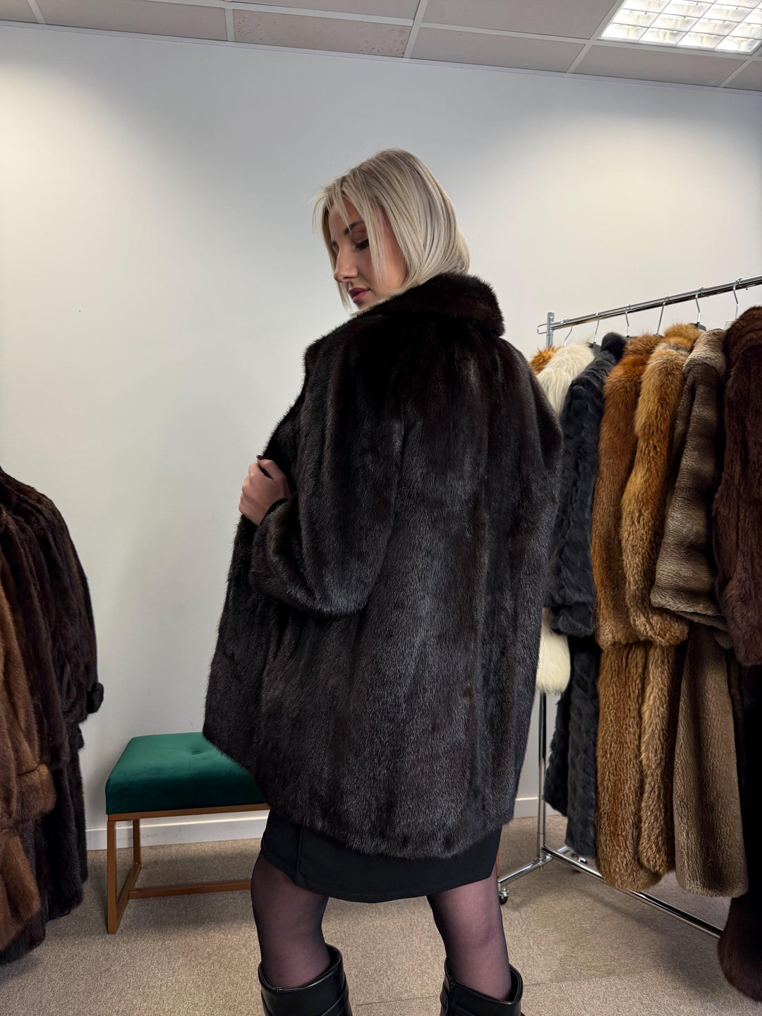SAGA Mink Fur Jacket, Medium Size, Mink Coat, Real Fur Jacket, Fur Coats, Mink Fur, Brown Mink, Fur, Fur Jacket Mink, Brown Fur Coat