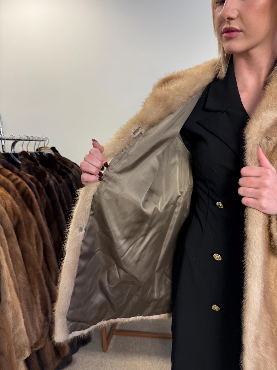 White Mink Fur Jacket, M/L Size, Women's Fur Coat, Vintage Fur Coat, Real Fur Jacket, Mink Jacket, Cream Mink Fur, Mink Fur Coat, White Mink