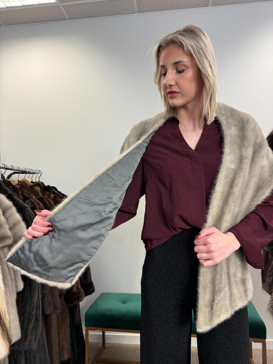 Grey Mink Shawl, Vintage Fur Shawl, Real Fur Shawl, Grey Mink Fur, Real Mink Fur, Mink Fur, Grey Mink, Fur Shawl, Mink Shawl Grey, Vintage