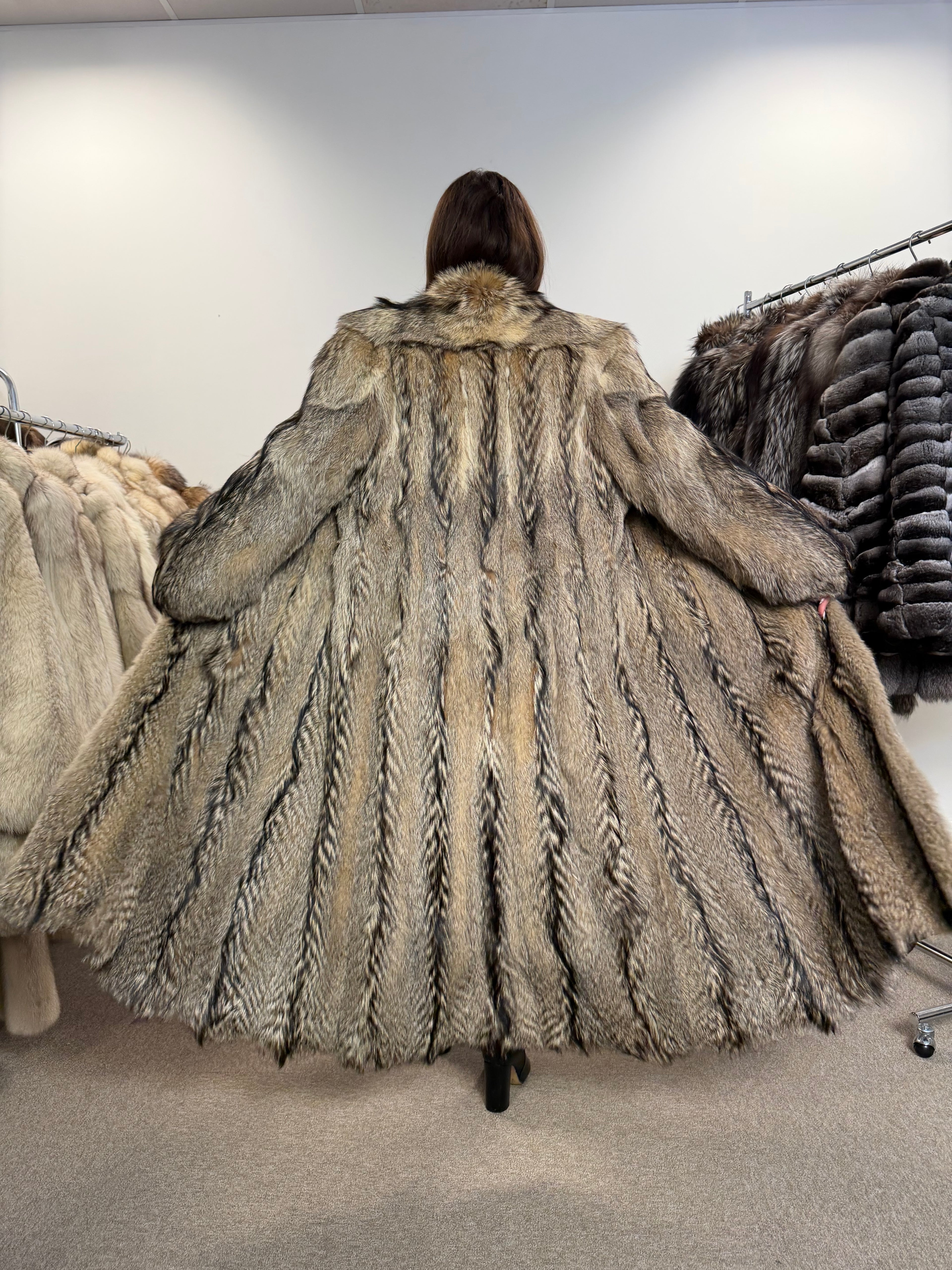 Raccoon Real Fur Coat, Size L, Full Length