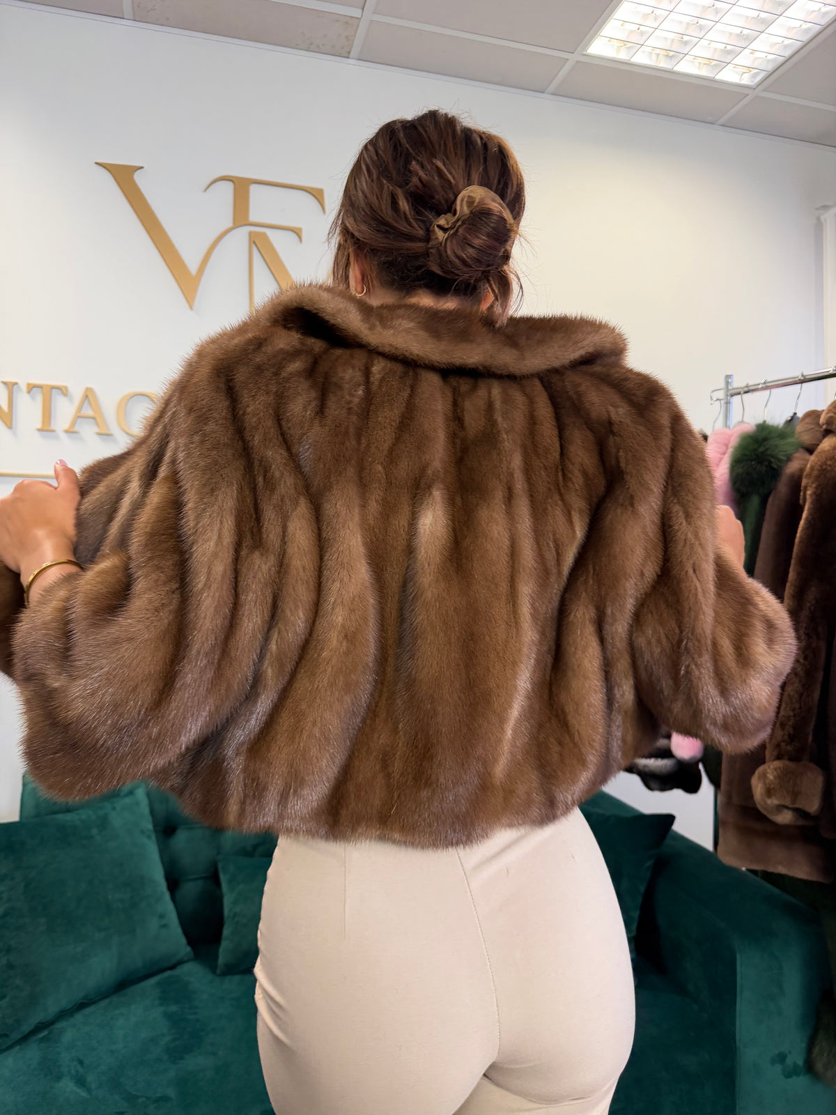 Short Pastel Light Brown Mink Fur Jacket, M/L