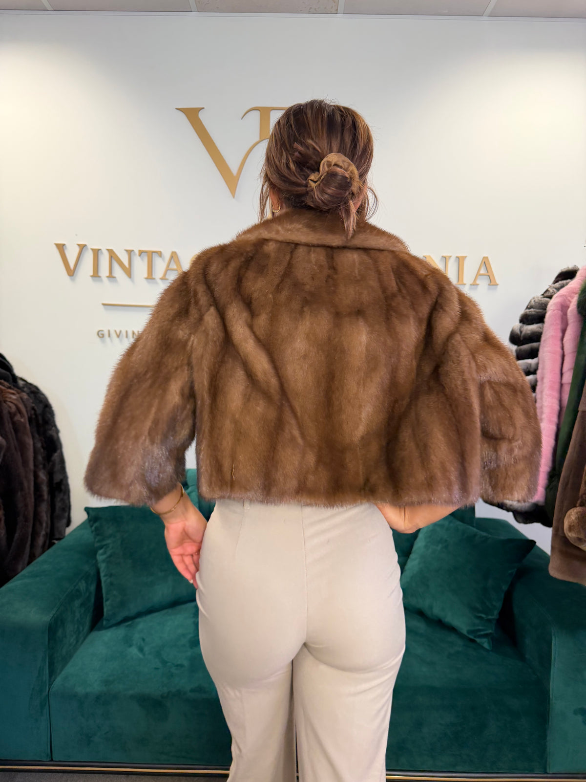 Short Pastel Light Brown Mink Fur Jacket, M/L